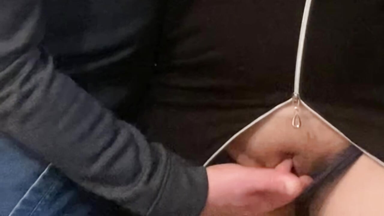 Wow! Kirli yabancı parmaklarıyla metroda amımı ovuyor