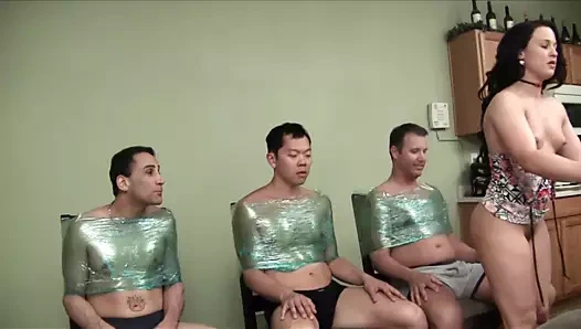 Madam Carla'nın göt temizleyicisi!