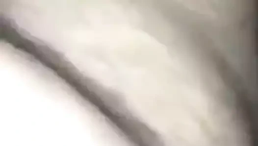 Onu bir tavşan gibi sert sikiyor