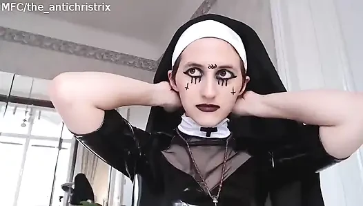 Seksi satanik rahibe