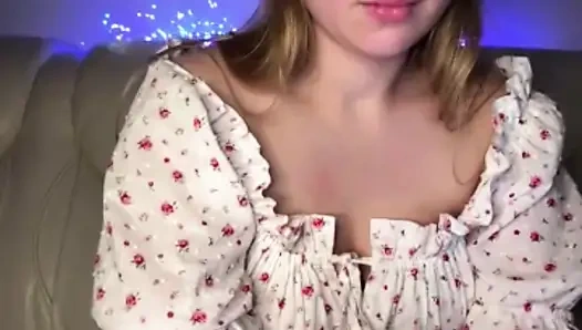 Jucielussie fingering anal and pussy