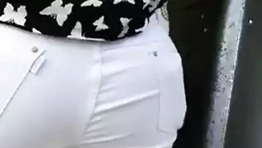 Rabuda de branco