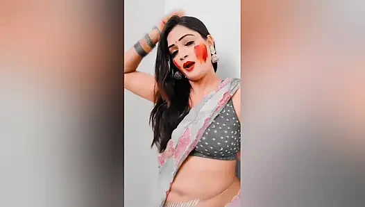 ITNE DINO BAAD KAAMWALI BAI KO CHODNE KA MOUKA MILA