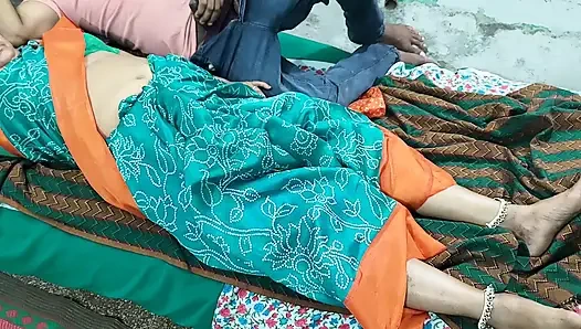 Üvey kız kardeş ve ben yatakta rahatlarken aniden onunla seks yapmak istediğimi düşündüğü için şok oldu.