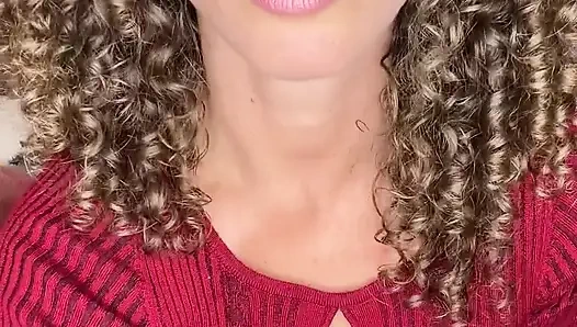 Candy geri döndü ve çok yaramaz!! Bir terapiste gidip ne yapacağını tahmin etmek için kendini alamıyor