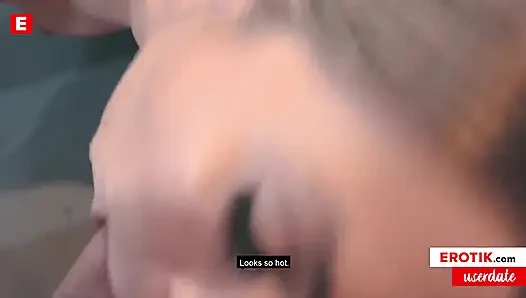 Büyük memeli Alman porno yıldızı Mia Blow yaramaz bir yarak binicisi