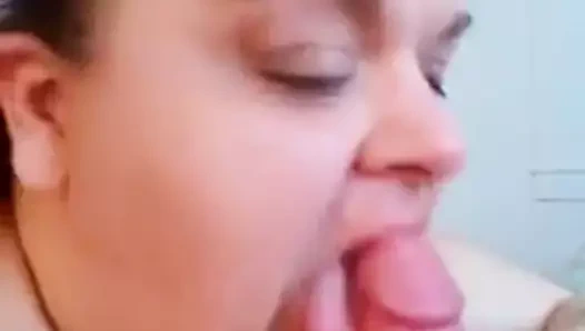 O yaşlı adamın sert horoz iyi eğimli.