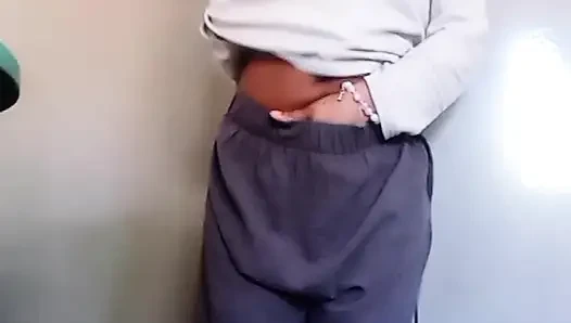 Ailem seks yaparken kendimi tutamıyorum