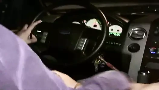 Taze amcık natasha nice ile amcık kıllı amcık alıyor