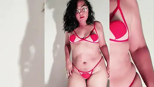 Aproveite minha lingerie vermelha !! Beijar