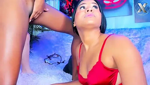 İki Lezbiyen Bir Dairede Kadın Yiyor - Sonsuz Oral Konuşma