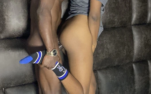 Yüksek çığlık nijeryalı büyük zenci sert şaplak atıyor