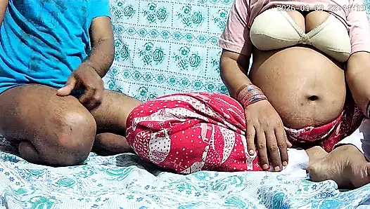 Hintli öğretmen ve öğrenci sınıfta seks yapıyor 29755