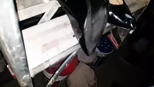 Siyah topuklu ayakkabılar 3 beden boşalıyor