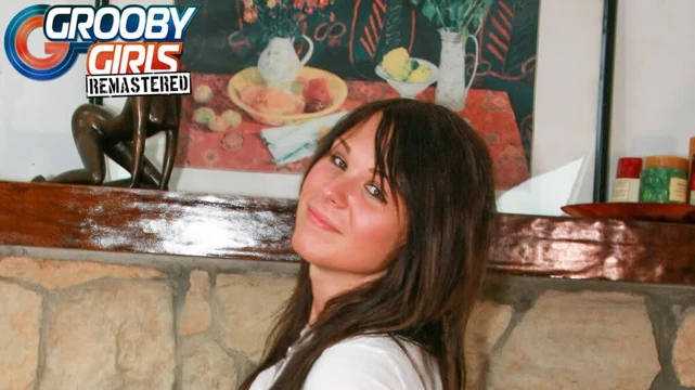 Groobygirls - şehvetli Ashley George bir sırrı paylaşıyor