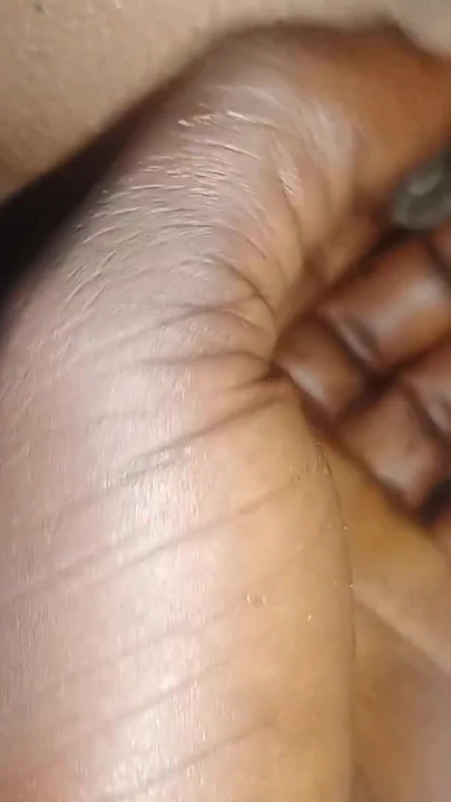 Волнующий момент из "Как долго требуется, чтобы удовлетворить очень красивую даму из Израиля"