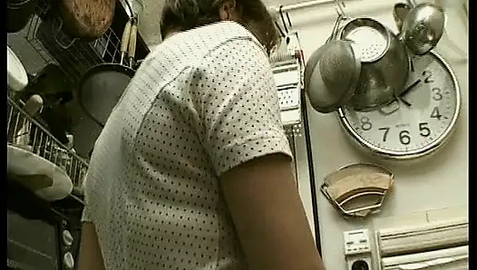 Alman Kapılarının Arkasında Özenle Siktir Edilir - Tam Film