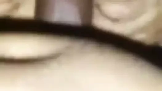 hint karısının göğüsleri okşadı