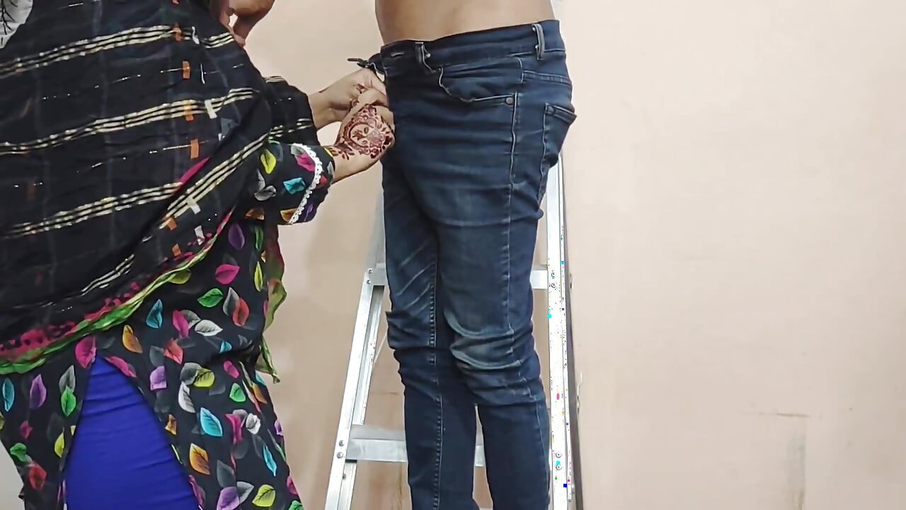 Friend's mother killed the bulb💡excuse - Hindi Audio