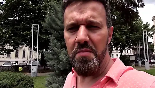 Dövmeli Sarışın Sürtük Gırtlağına Kadar Alıyor Ve Götünü Mahvediyor!