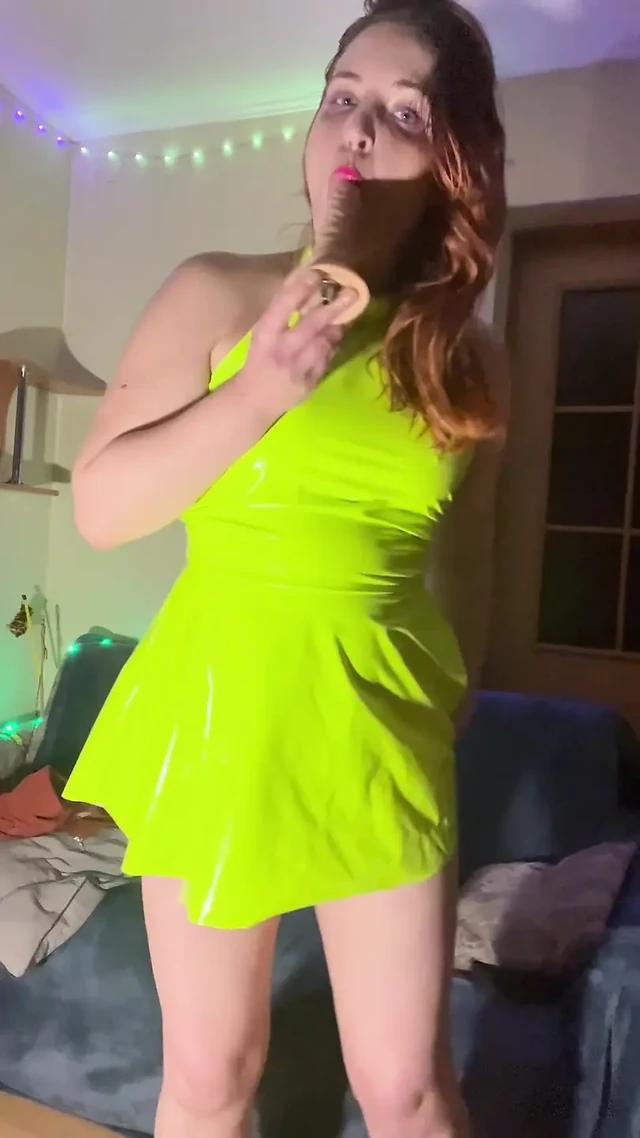 Шлюховатый взгляд из задницы в рот