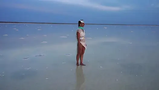 Açık kahverengi ve açık mavi gün batımı