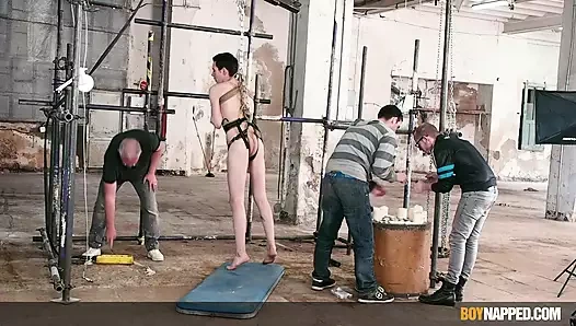 Itaatkar alex knight Assfucked tarafından baskın sean taylor