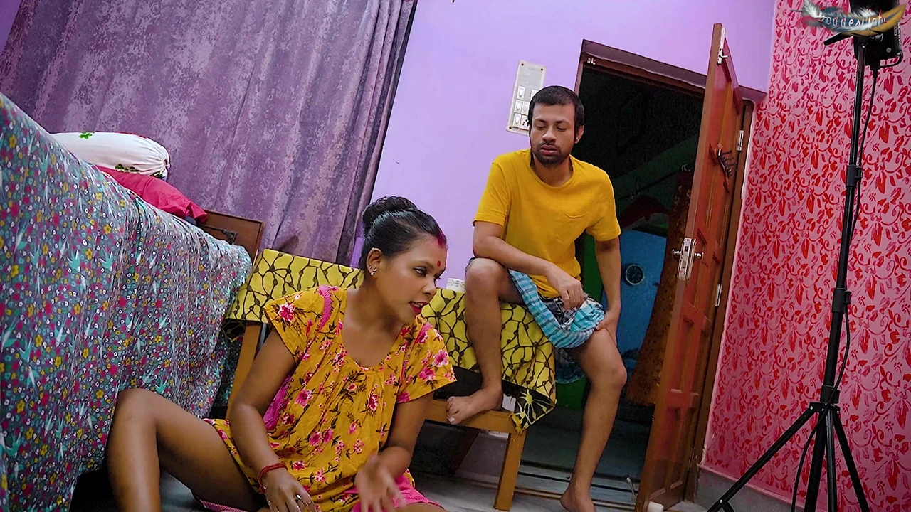 देसी मलिक सर्वेंट पूरी फिल्म के साथ अलग-अलग प्रकार का हार्डकोर सेक्स