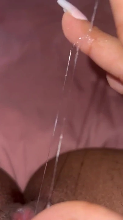 Bu öğleden sonra mastürbasyon yaparken kendime ne güzel bir boşalma oldu