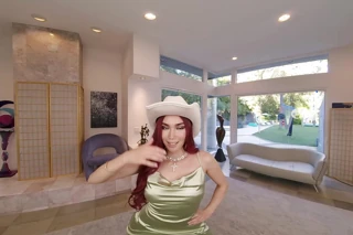 Badoinkvr teksaslı güzel Scarlette Moon'un bir şeye binmesi gerekiyor ve tahmin et kim orada, gitmeye hazır