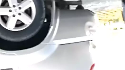 Gorda piernuda viendo verga