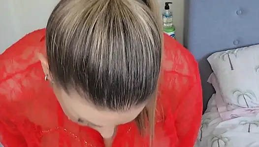 Maisie lewis striptiz