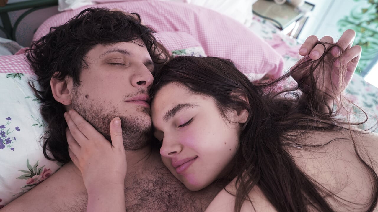 Maria Sofia Pia Federico (yeni reşit genç kız), İtalyan aktivist ve influencer, Alan tarafından sikiliyor