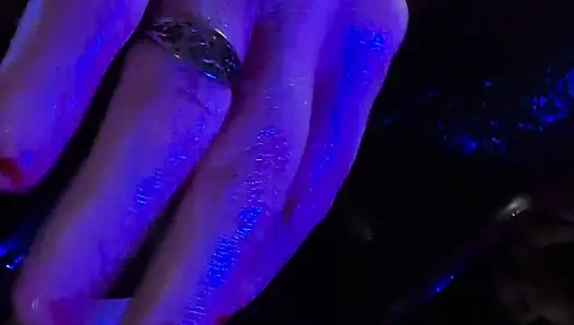 Çifte büyük zenci yarağı dildo ply ve ayak parmaklarının ucunda döl!