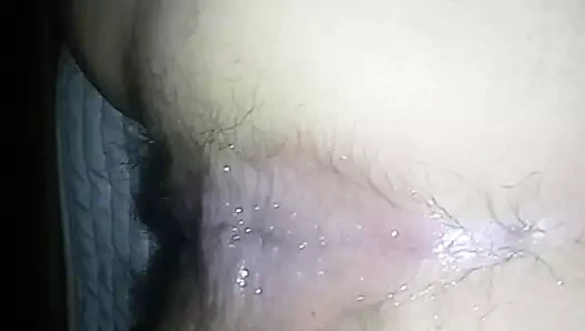 Por su ano peludo a mi puta
