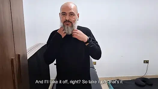 Kıyafetlerini çıkar, dilimi göt deliğine sokacağım.