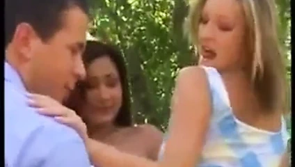 Çok sıcak civcivler güzel bir porno klips