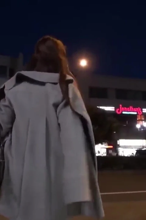 Kalabalık otobüs kaosu. Kaldırılan mini etek ve dar kıvrımları her yolcusunu çıldırtıyor - p13