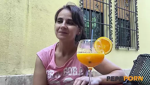 İspanyol turist! Lina amatör bir adam tarafından sert sikilecek