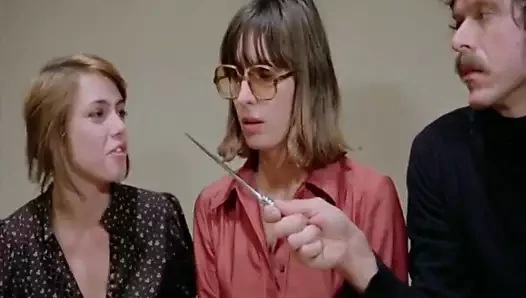 Sba bir lanet ve emmek onun tek istediği!