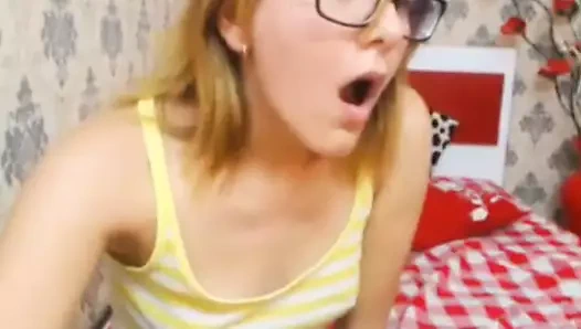 Sıcak kız gösteri ayak ve külot