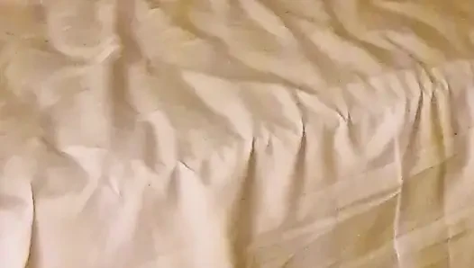 Beni istediği gibi indirmesine izin verdim.