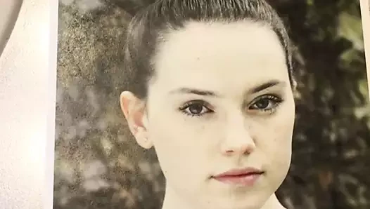 Daisy Ridley - boşalma anısına 1