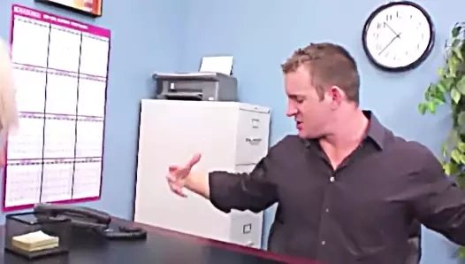 Sıcak genç minyon &amp; minik liseli kız müdür tarafından becerdin