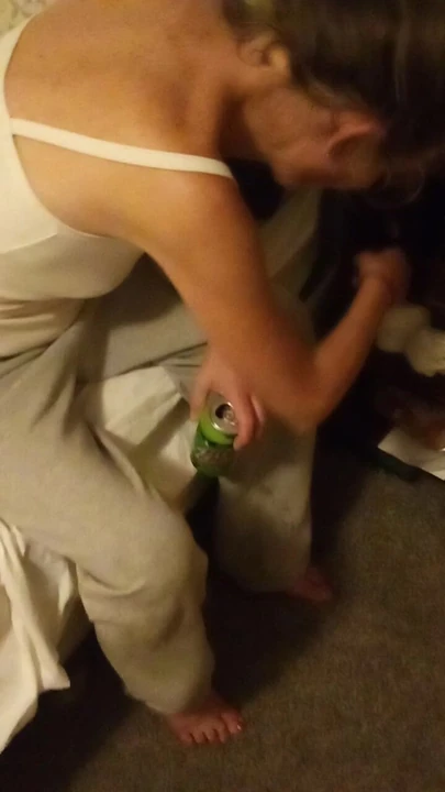 Утреннее шлепанье задницы Megan Moore