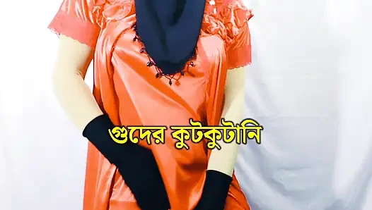 Hintli ateşli güzel yenge odasında dans ediyor ve açık bir şekilde seks yapıyor