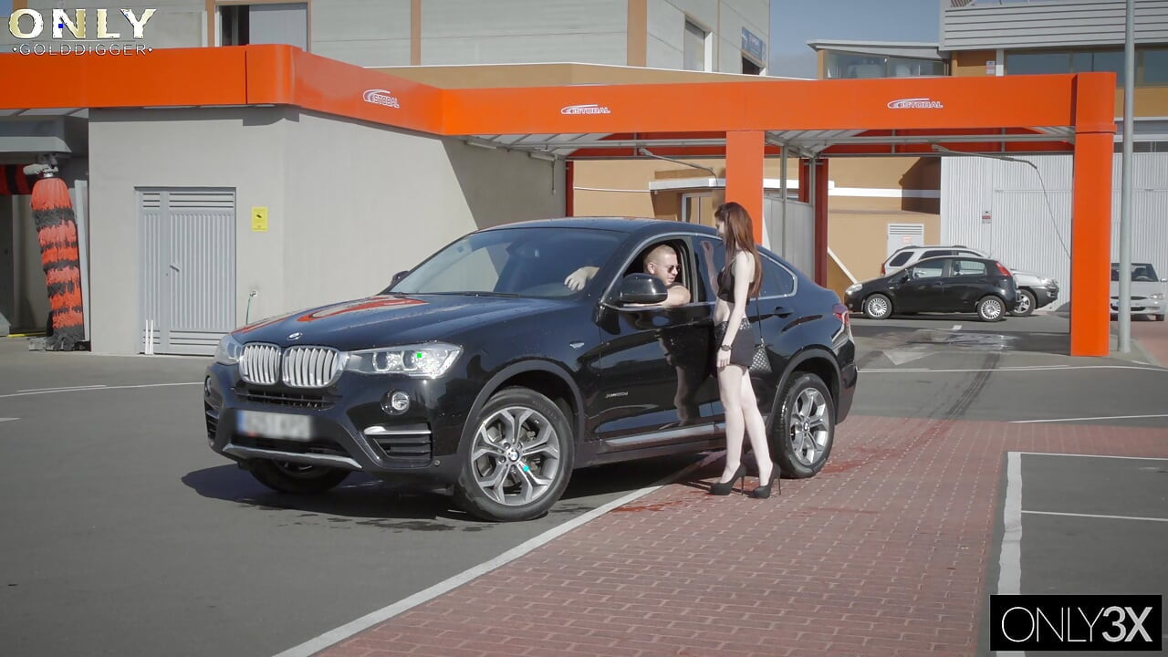 Neşeli Mia Evans zengin premium düzenleme sadece altın avcısı olduğu için yarağın tadını çıkarıyor