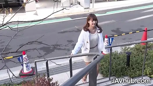 Azgın Asyalı narumi honda'nın sokakta pikap web kamerası sikişi