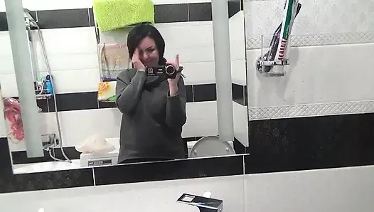 Kate uzun çaresizlik sonrası kıllı amıyla çok işiyor