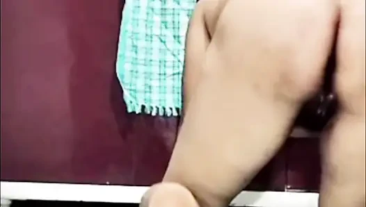 HINTLI KıZ BOŞALMAYA HAZıR